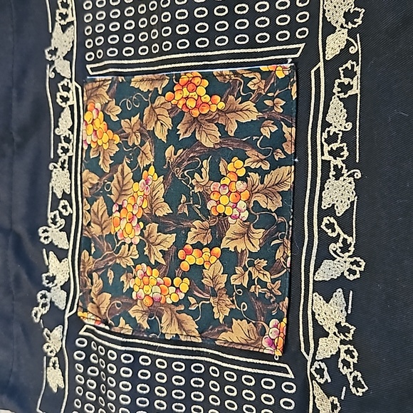 Black canvas mini tote bag w/ Autumn Fall design - Picture 2 of 4